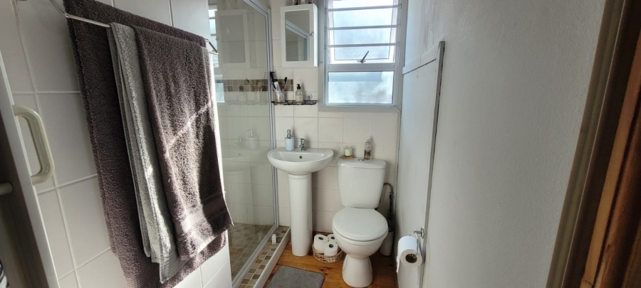 To Let 4 Bedroom Property for Rent in Tergniet Western Cape
